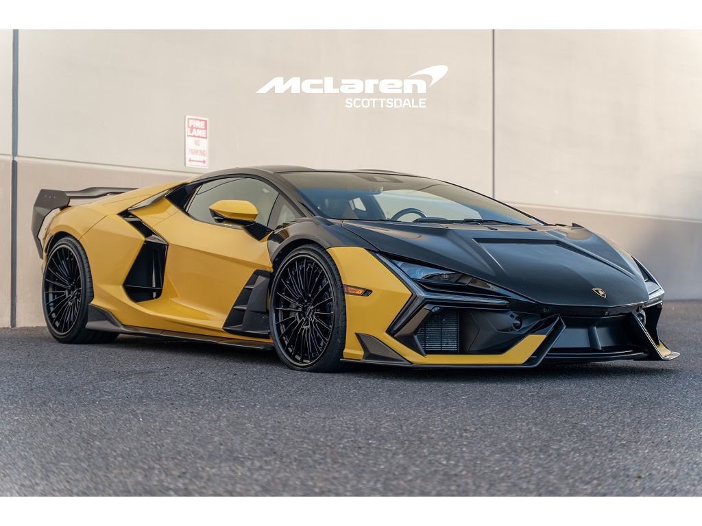 2024 Lamborghini Revuelto