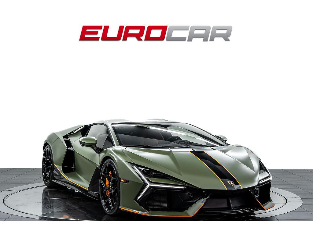 2025 Lamborghini Revuelto