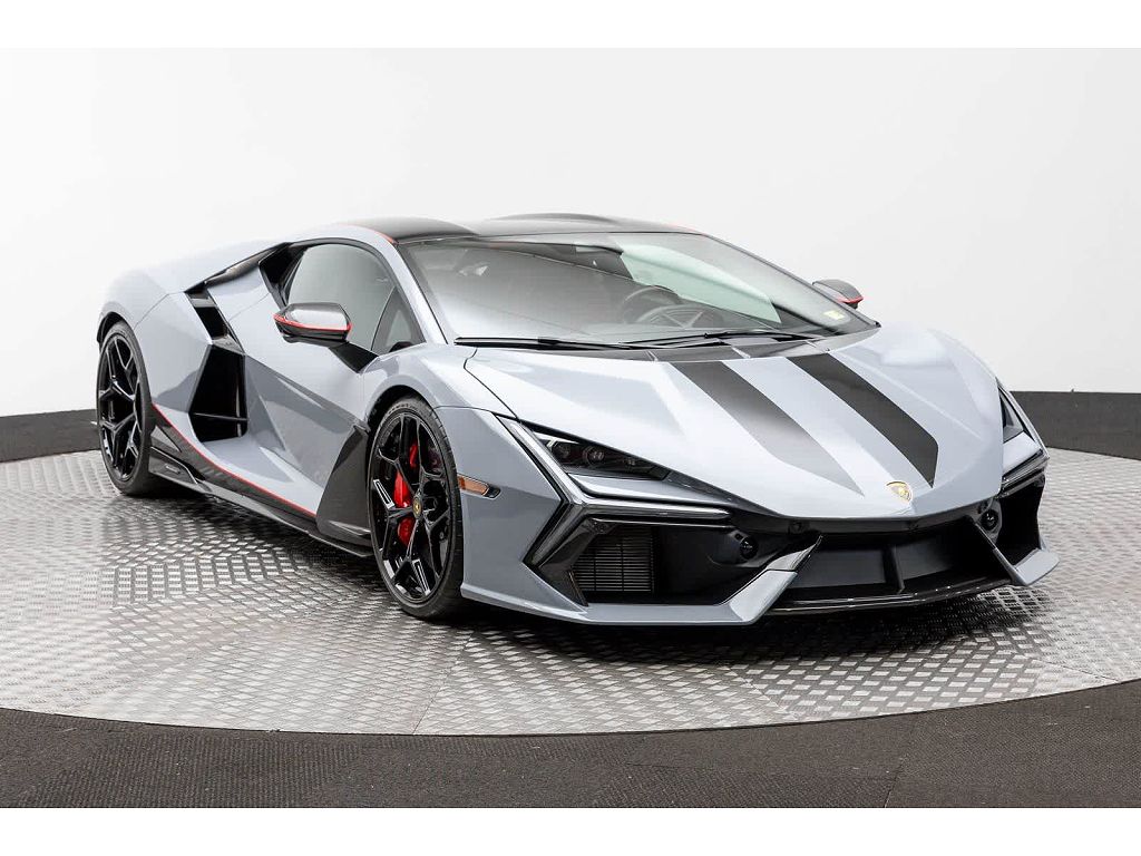 2024 Lamborghini Revuelto