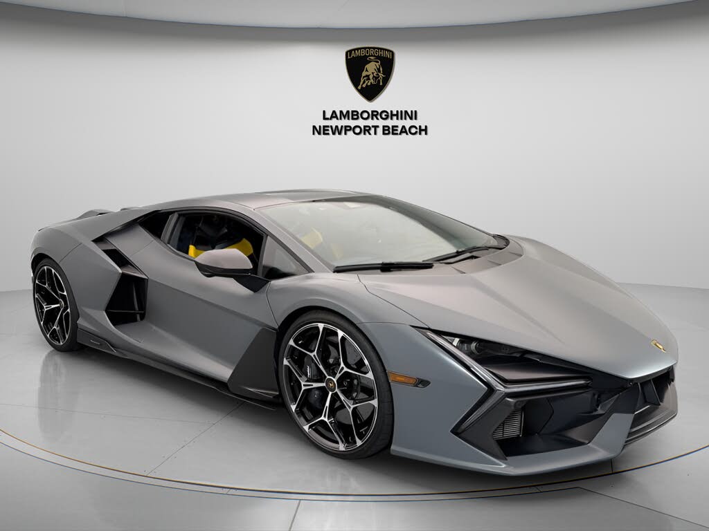 2025 Lamborghini Revuelto
