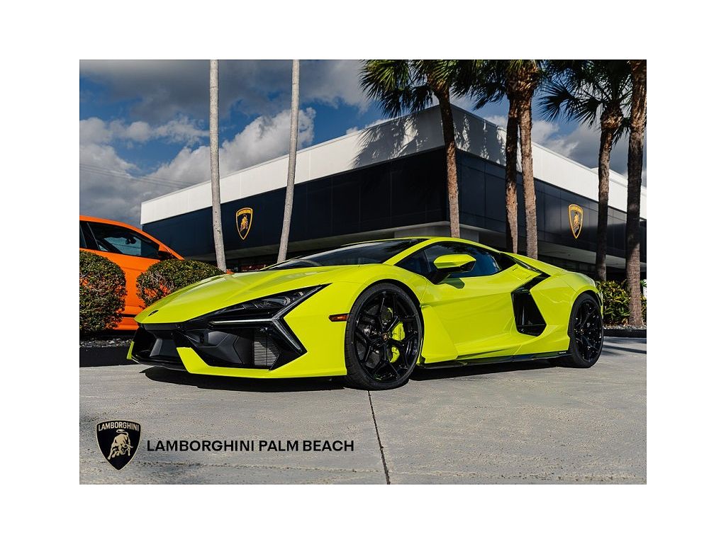 2025 Lamborghini Revuelto