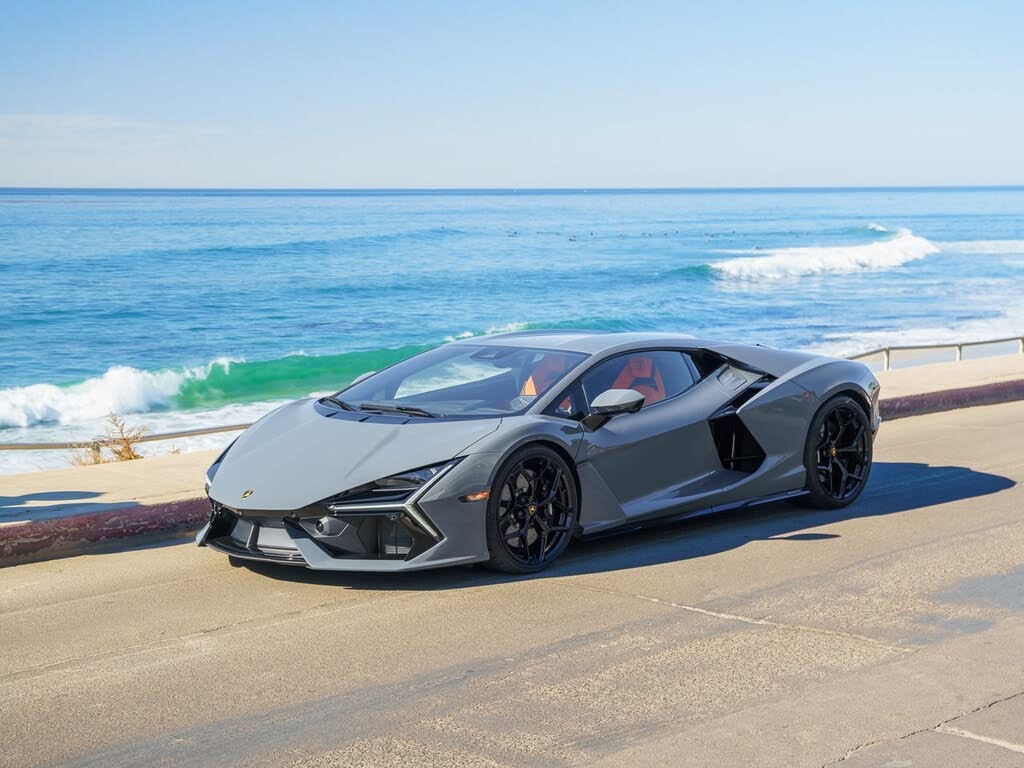 2024 Lamborghini Revuelto Unspecified