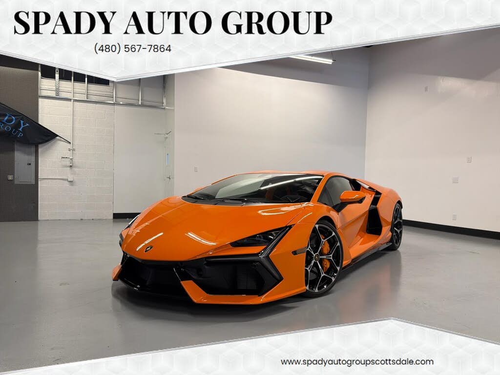 2025 Lamborghini Revuelto