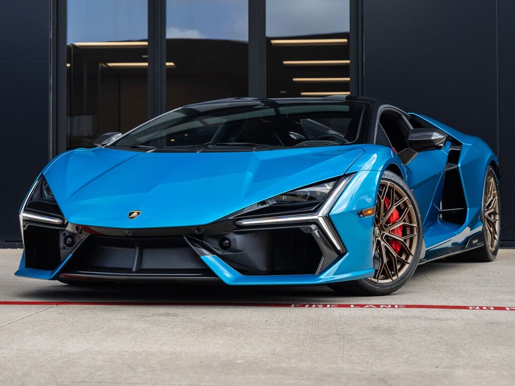 2026 Lamborghini Revuelto