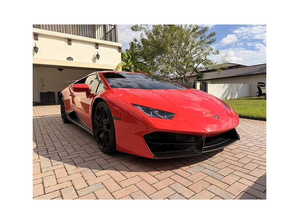 2016 Lamborghini Huracán LP 580-2