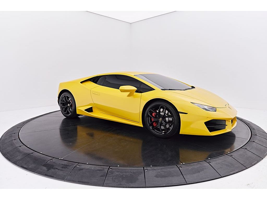 2017 Lamborghini Huracán LP 580-2