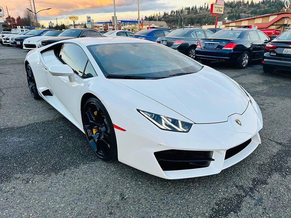 2017 Lamborghini Huracán LP 580-2