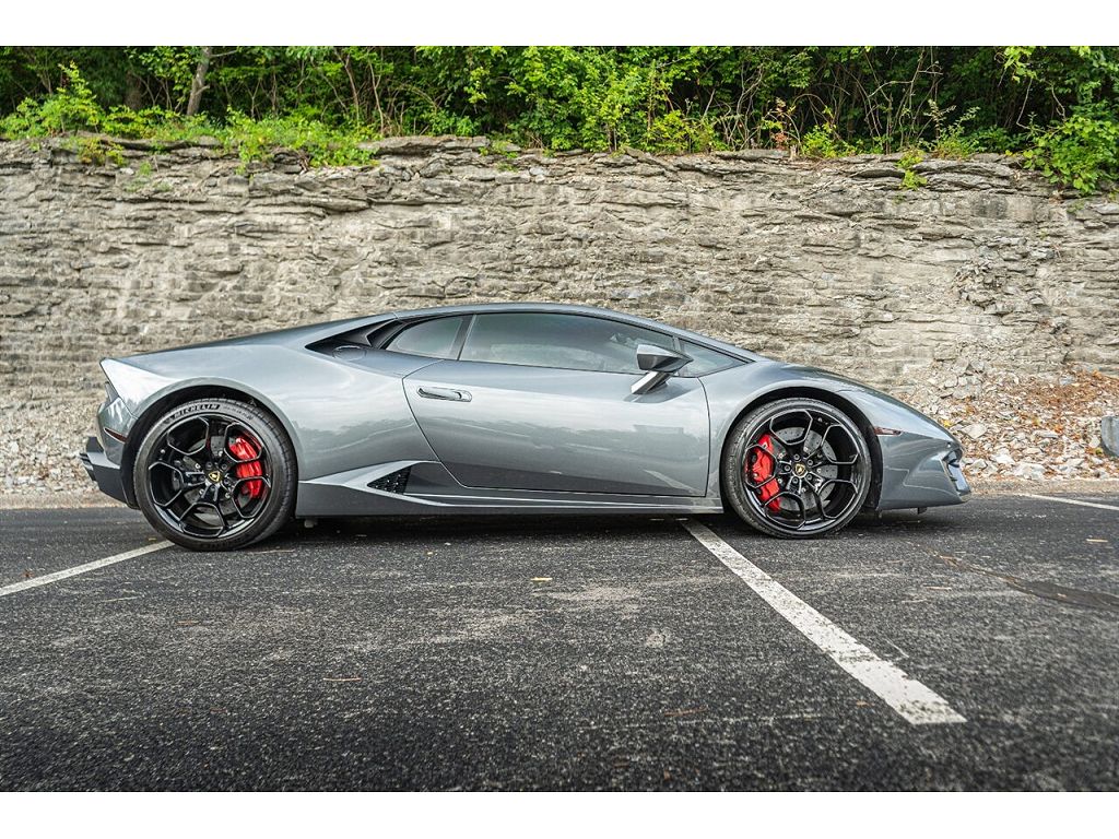 2016 Lamborghini Huracán LP 580-2