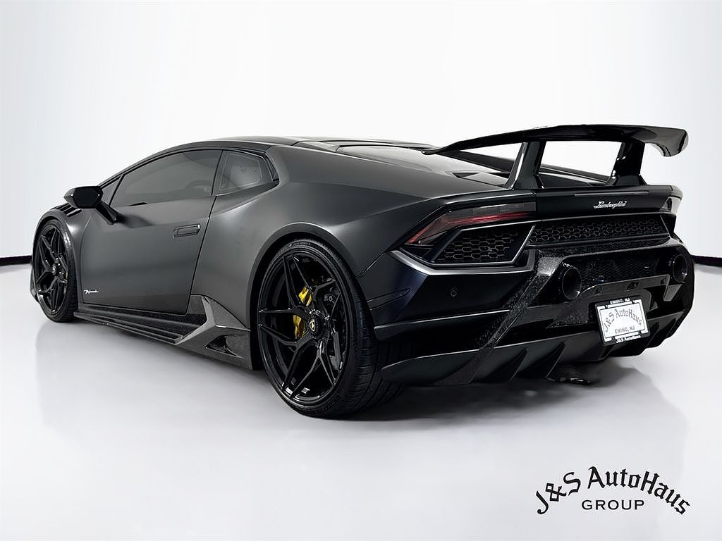 2018 Lamborghini Huracán Performante