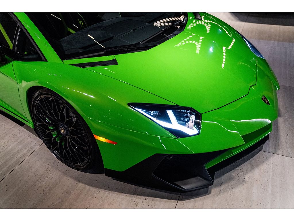 2016 Lamborghini Aventador LP 750-4 SV