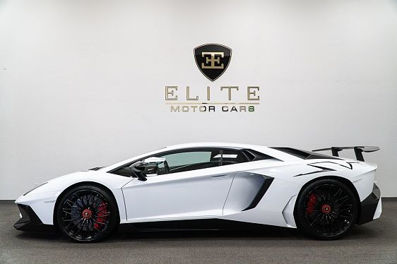 2016 Lamborghini Aventador LP 750-4 SV