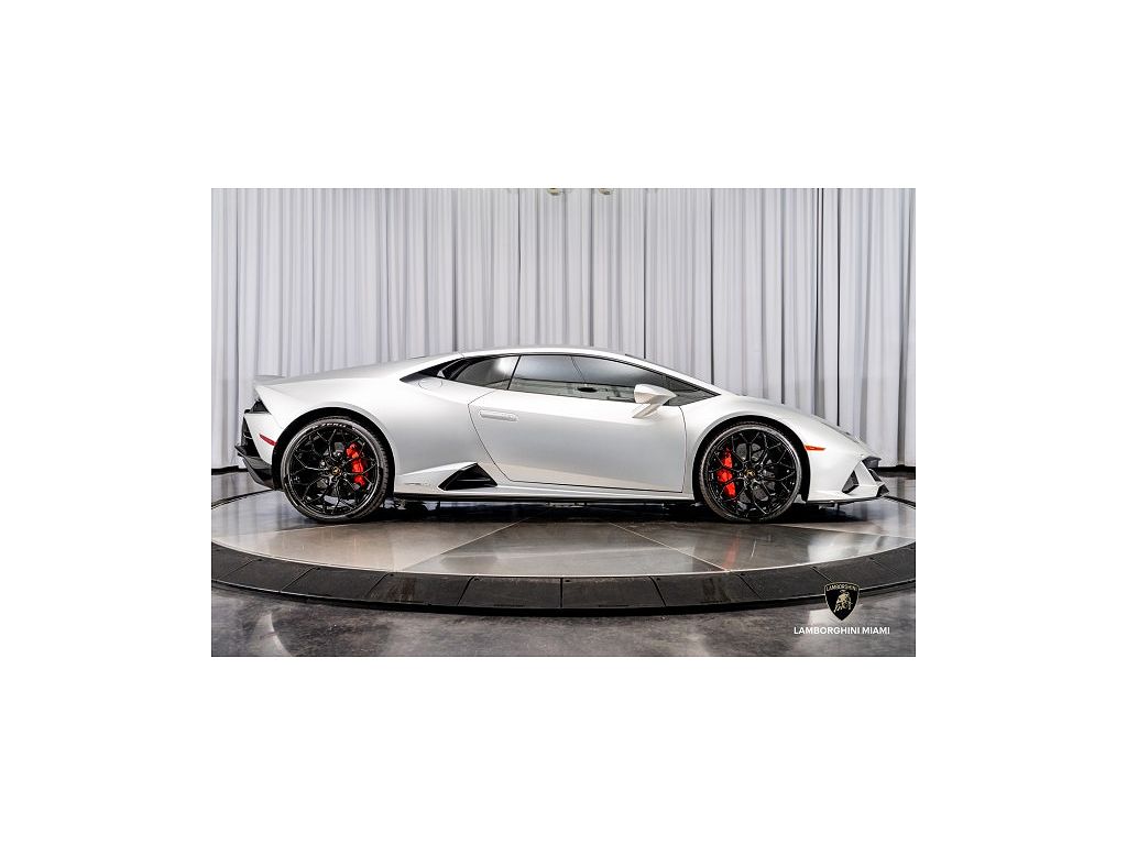 2020 Lamborghini Huracan EVO