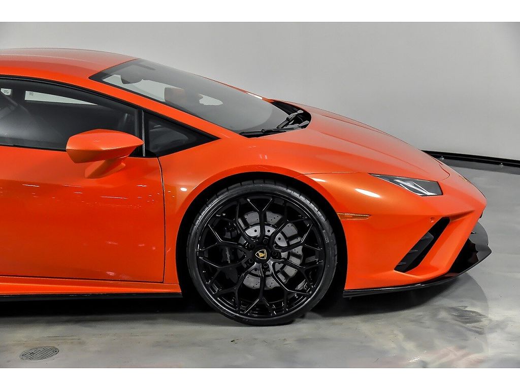 2021 Lamborghini Huracán EVO RWD