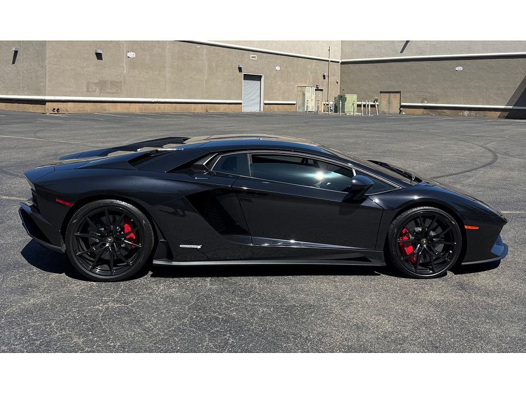 2018 Lamborghini Aventador S