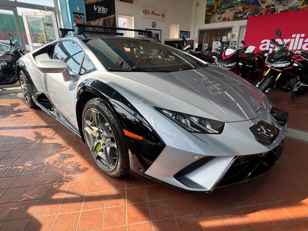2024 Lamborghini Huracán Sterrato