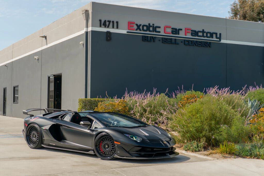 2020 Lamborghini Aventador SVJ Roadster