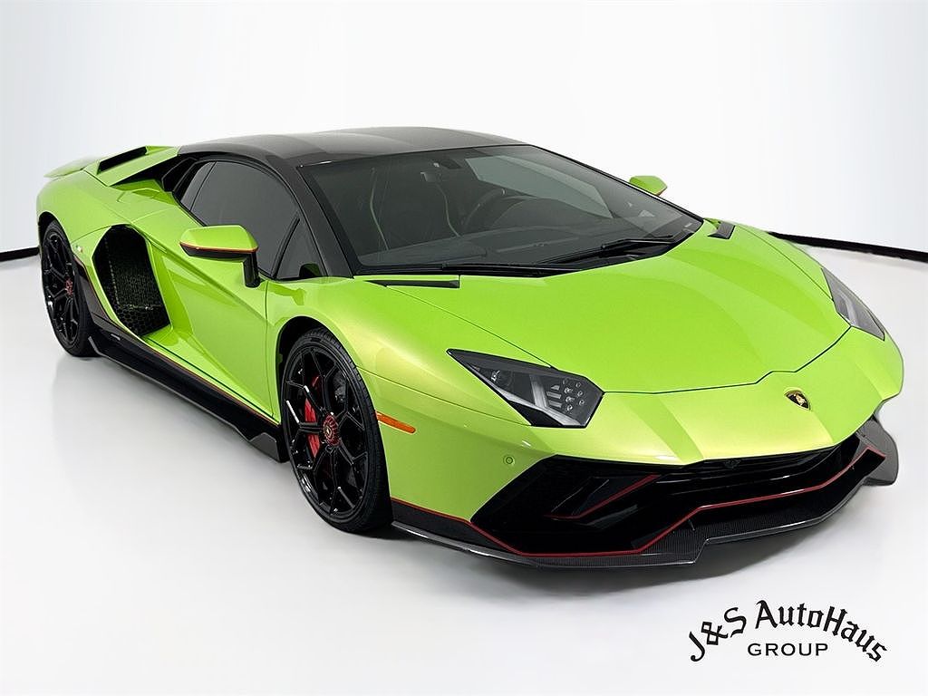2022 Lamborghini Aventador Ultimae
