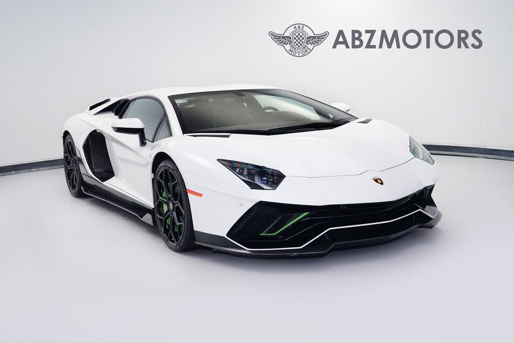 2022 Lamborghini Aventador Ultimae