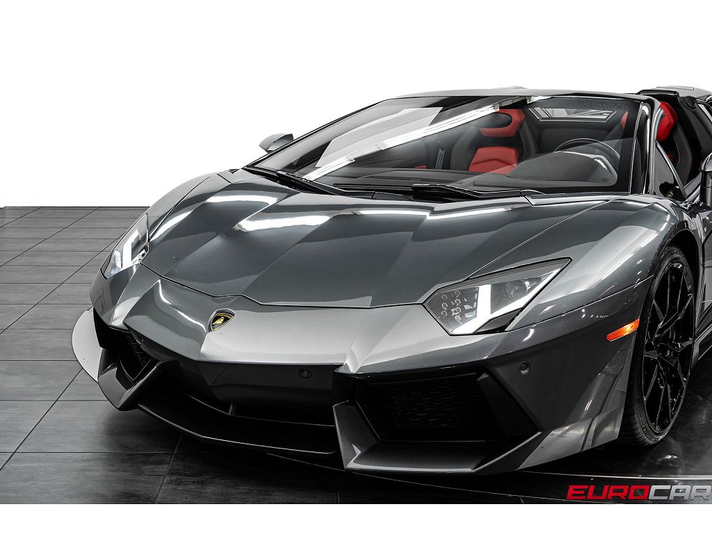 2014 Lamborghini Aventador LP 700-4 Roadster