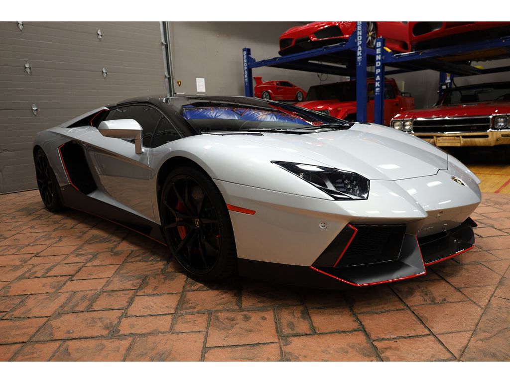 2015 Lamborghini Aventador LP 700-4 Roadster
