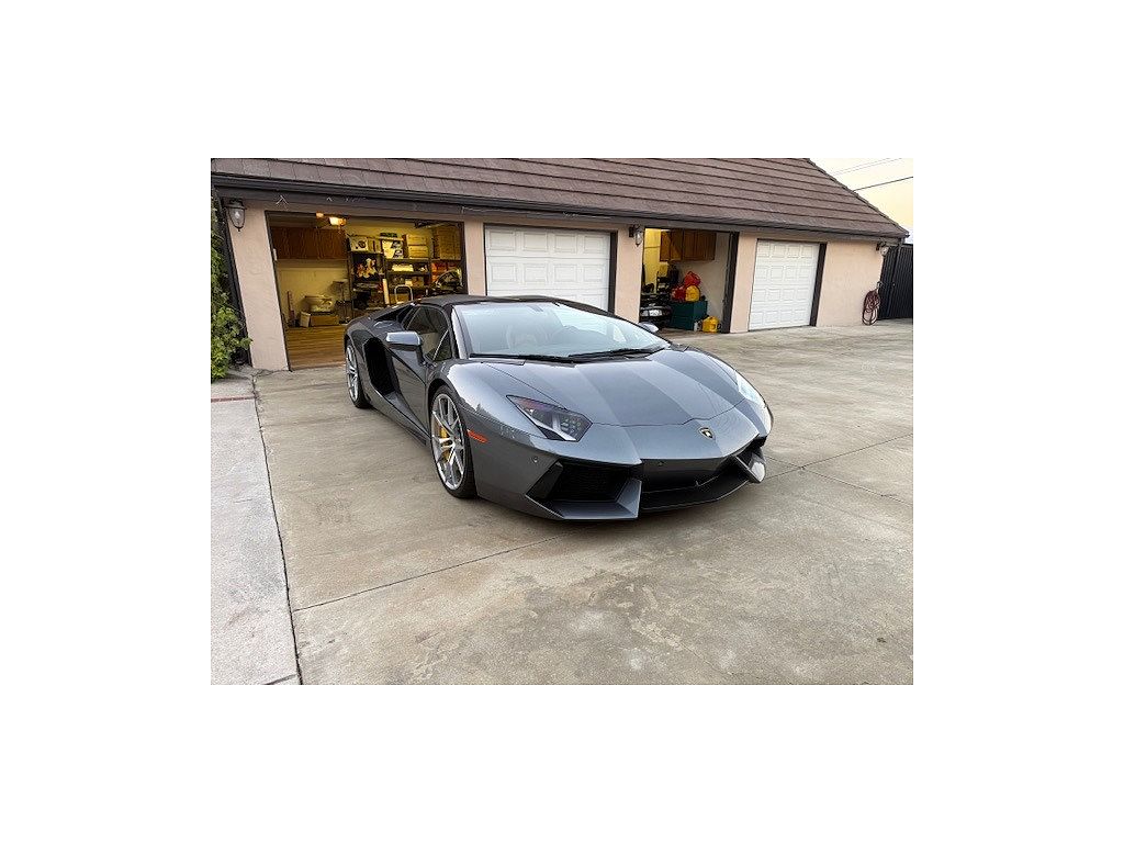 2014 Lamborghini Aventador LP 700-4 Roadster