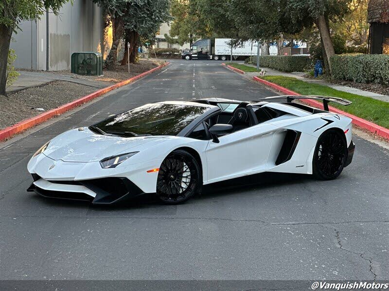 2017 Lamborghini Aventador LP 750-4 Superveloce Roadster