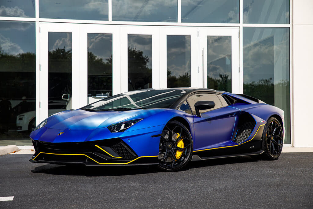 2022 Lamborghini Aventador Ultimae Roadster