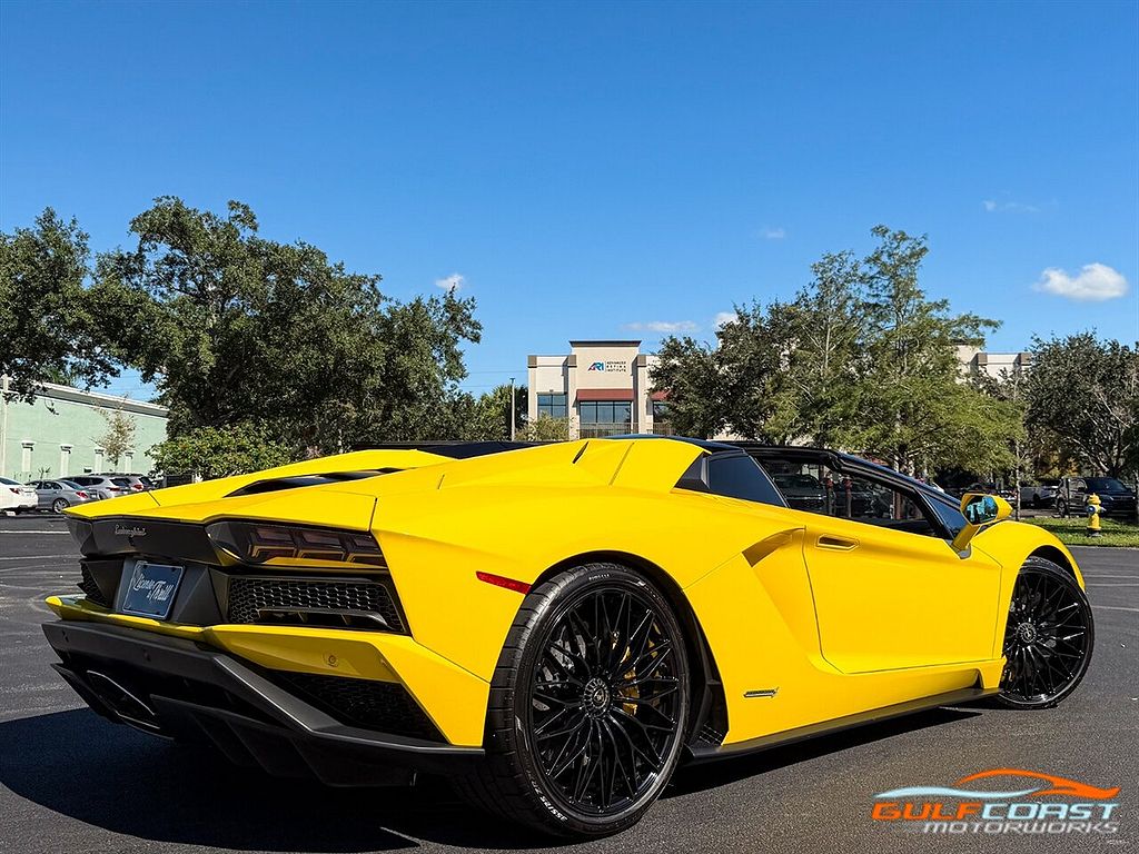 2018 Lamborghini Aventador S