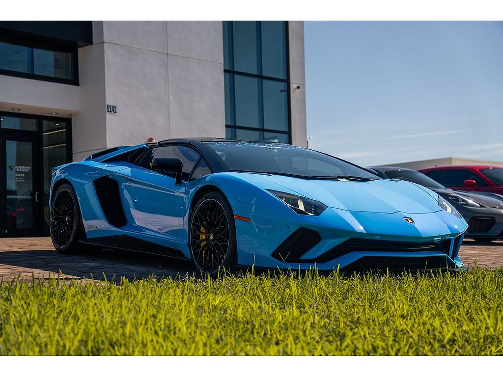 2019 Lamborghini Aventador S Roadster