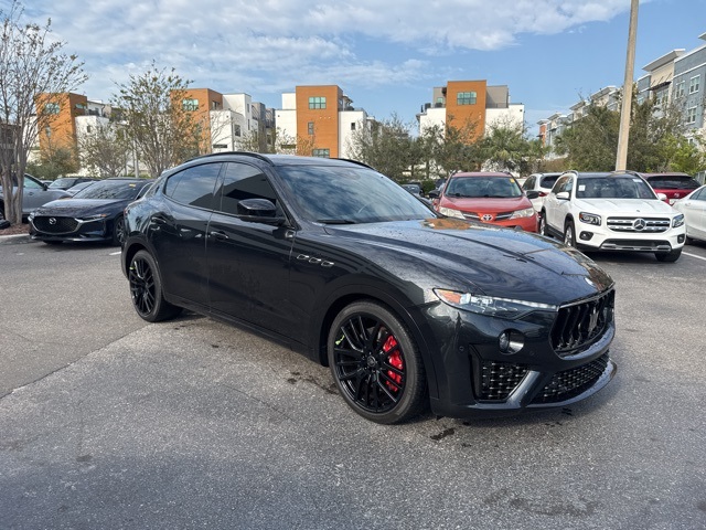 2022 Maserati Levante Modena