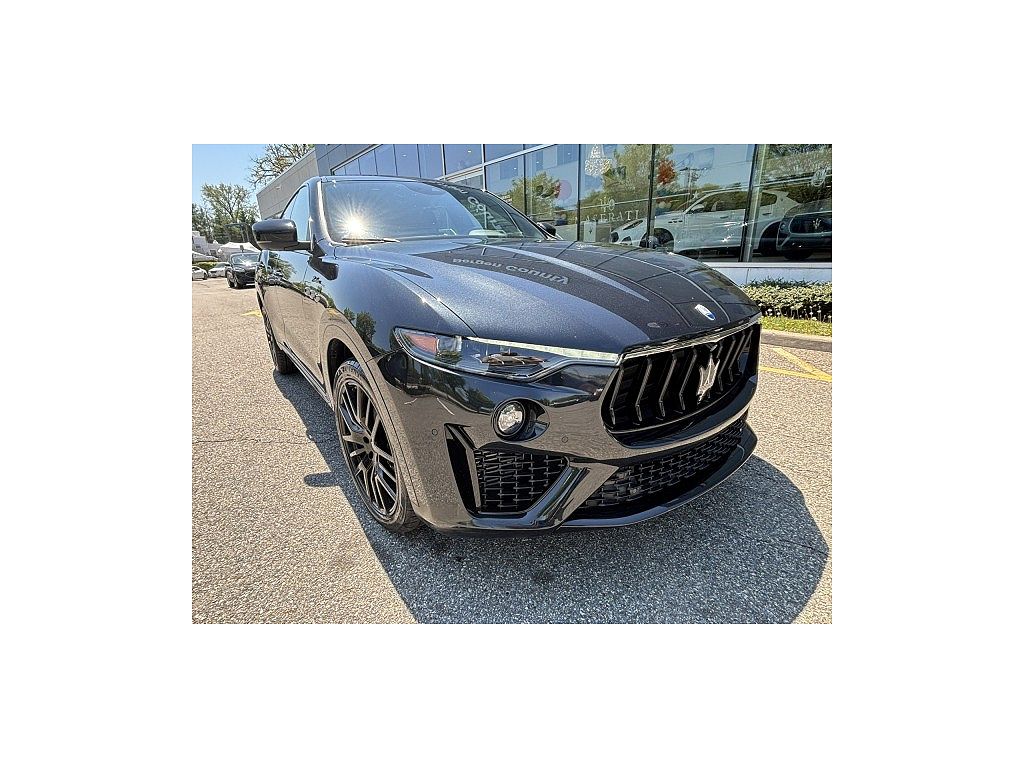 2022 Maserati Levante Modena