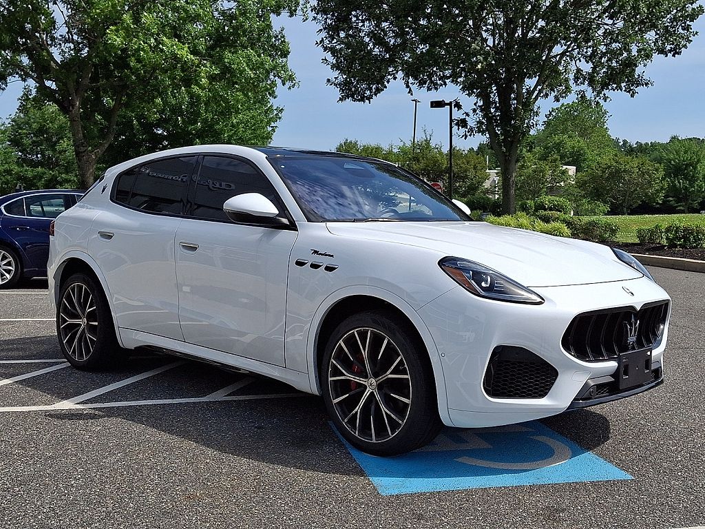 2023 Maserati Grecale MODENA