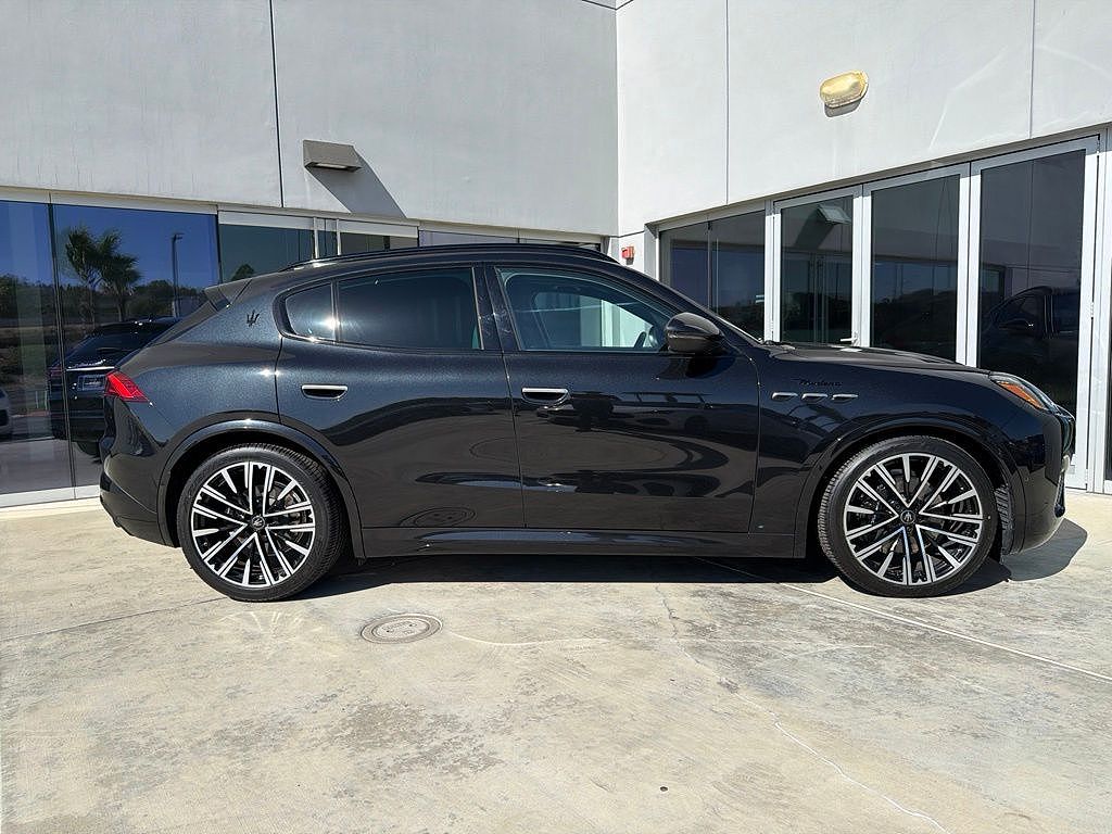 2023 Maserati Grecale MODENA