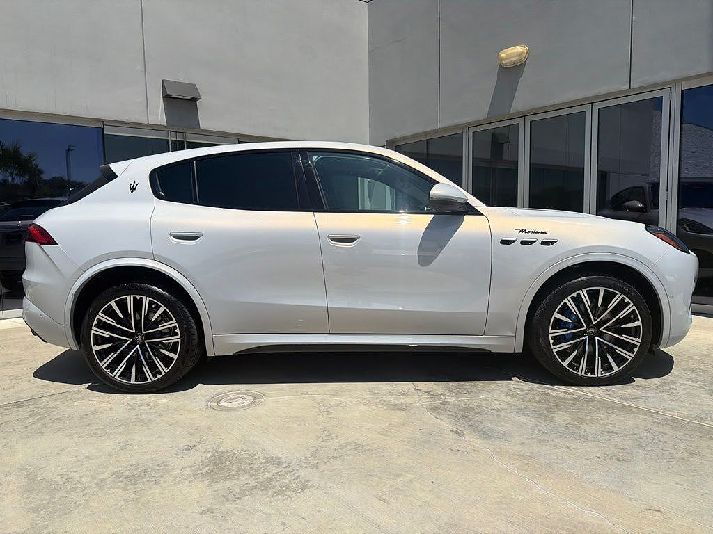2023 Maserati Grecale MODENA