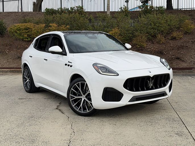 2026 Maserati Grecale Modena V6