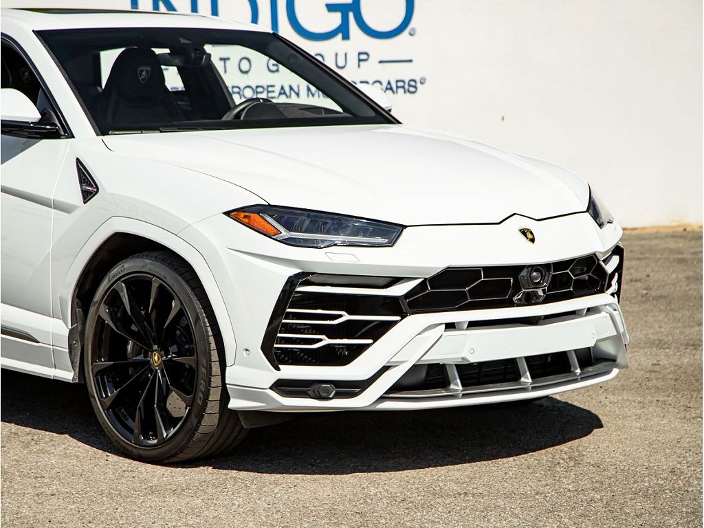 2022 Lamborghini Urus
