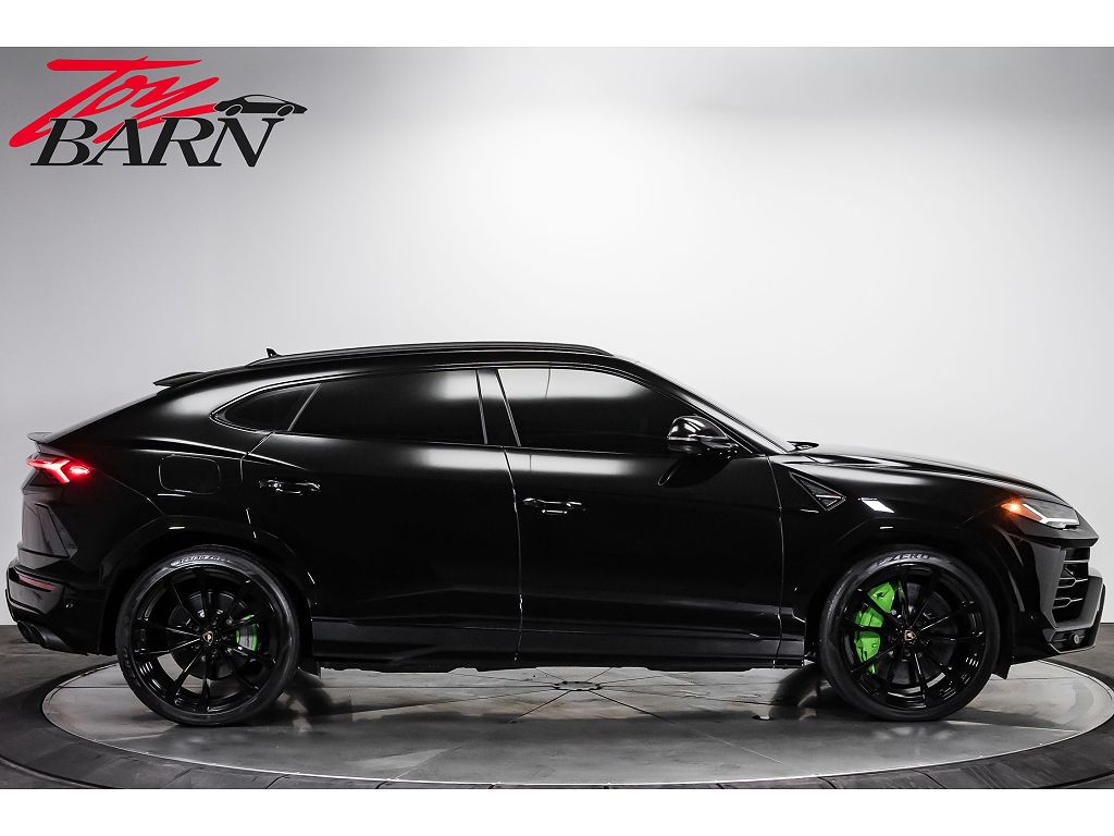 2022 Lamborghini Urus AWD $272K MSRP!