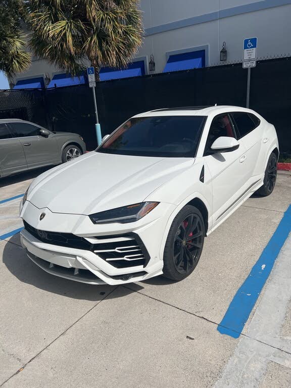 2020 Lamborghini Urus