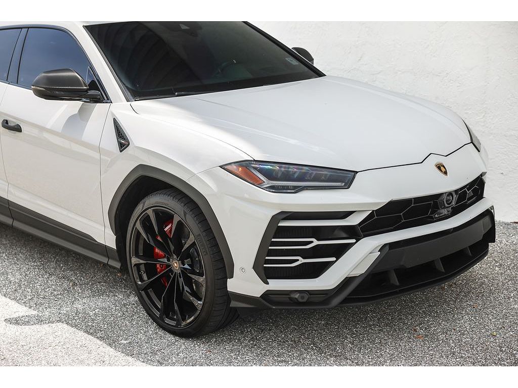 2020 Lamborghini Urus