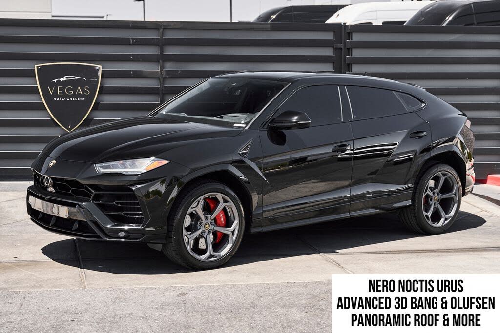 2022 Lamborghini Urus Graphite Capsule