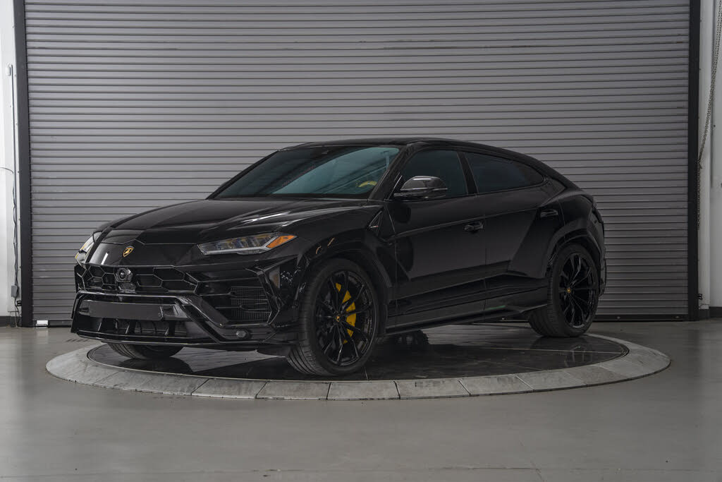 2022 Lamborghini Urus Pearl Capsule