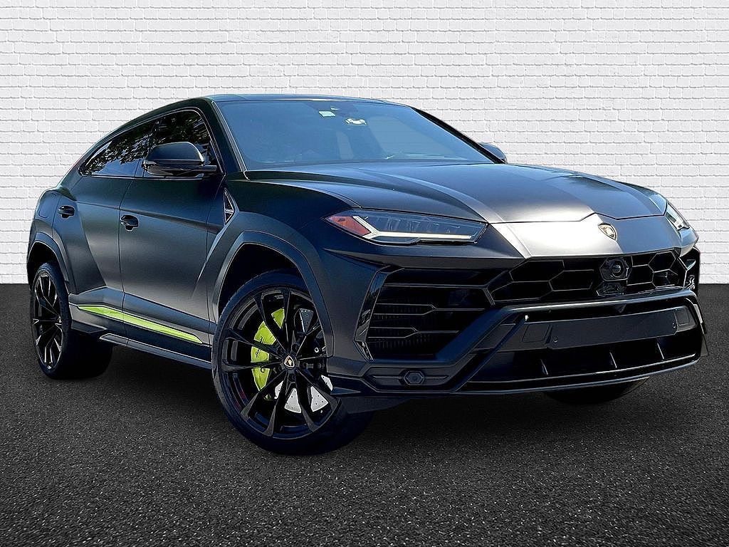 2022 Lamborghini Urus Graphite Capsule