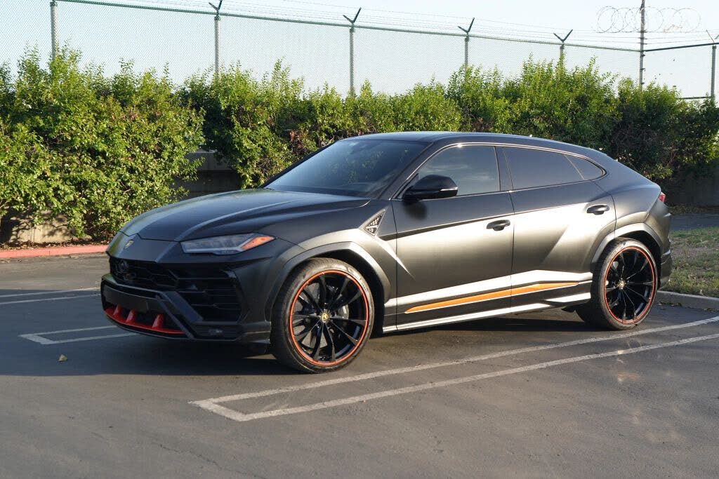 2022 Lamborghini Urus