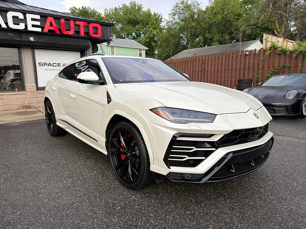 2022 Lamborghini Urus