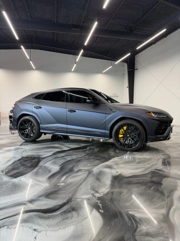 2022 Lamborghini Urus