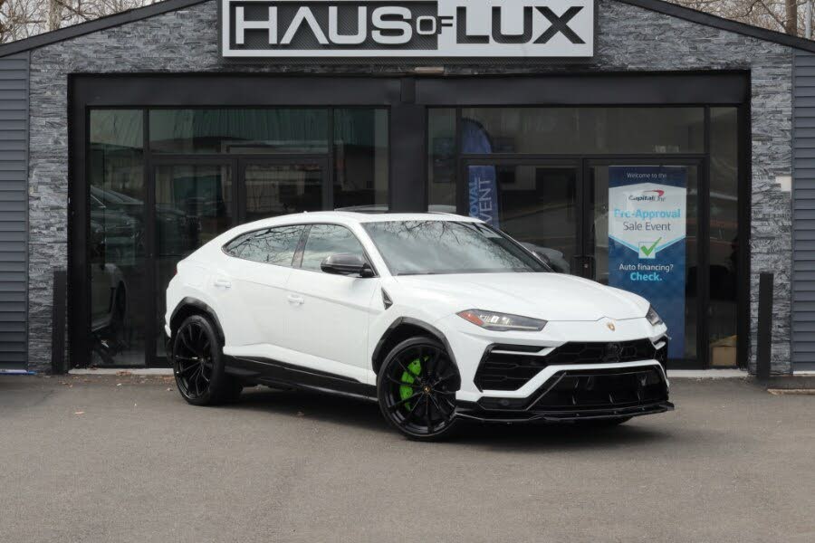 2022 Lamborghini Urus
