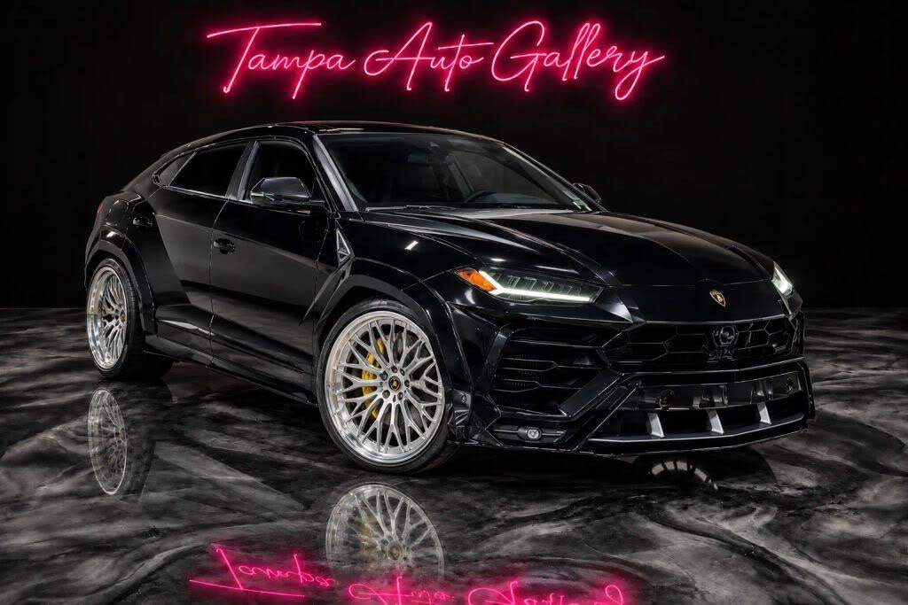 2020 Lamborghini Urus