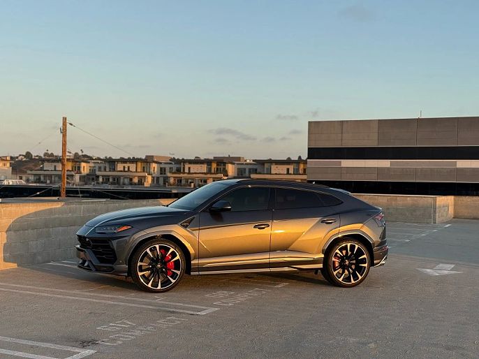 2020 Lamborghini Urus