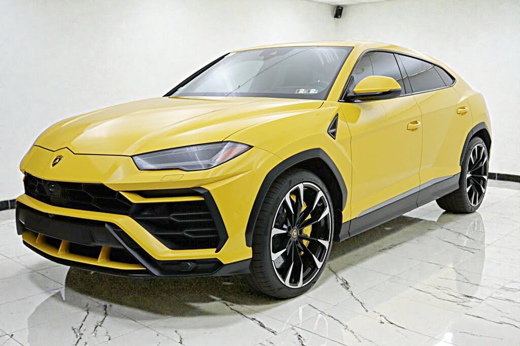 2022 Lamborghini Urus Pearl Capsule