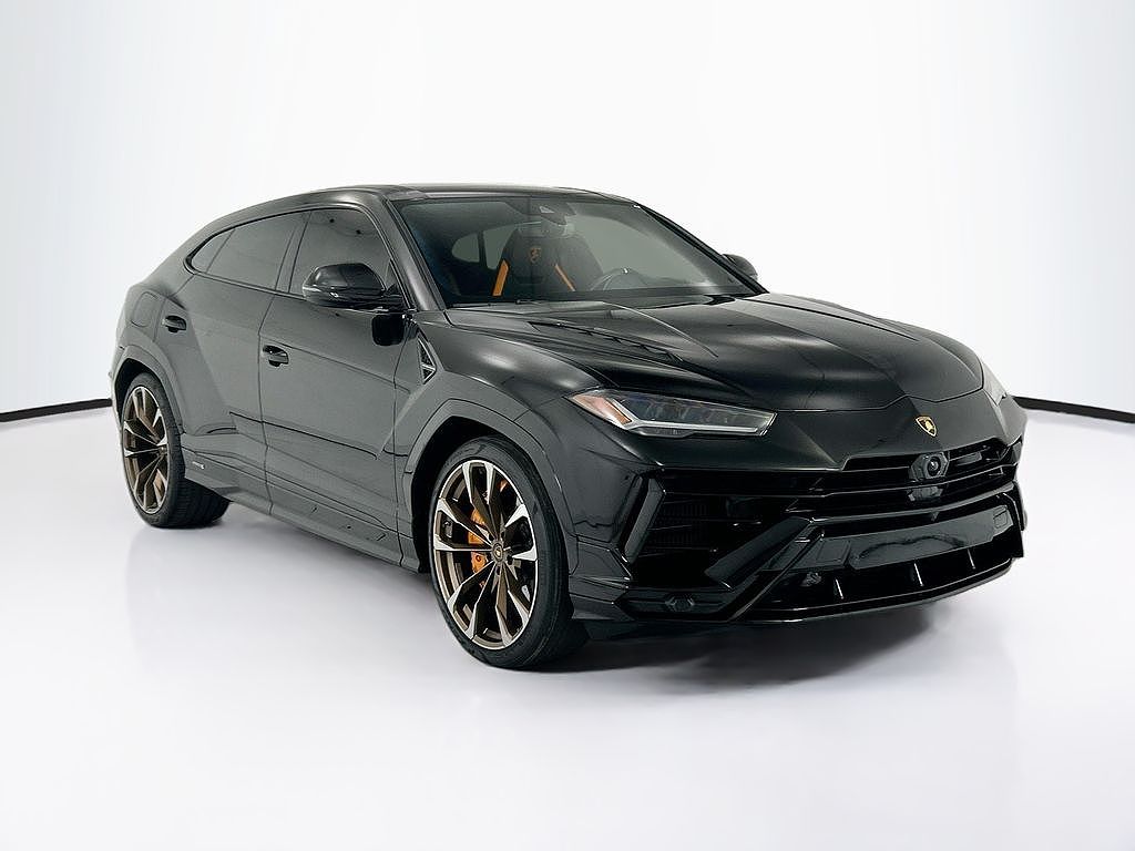 2023 Lamborghini Urus S